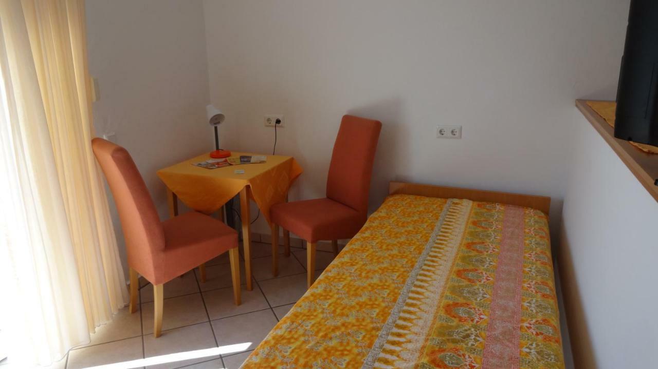 Ensdorf Gastehaus Reuten B&B 외부 사진
