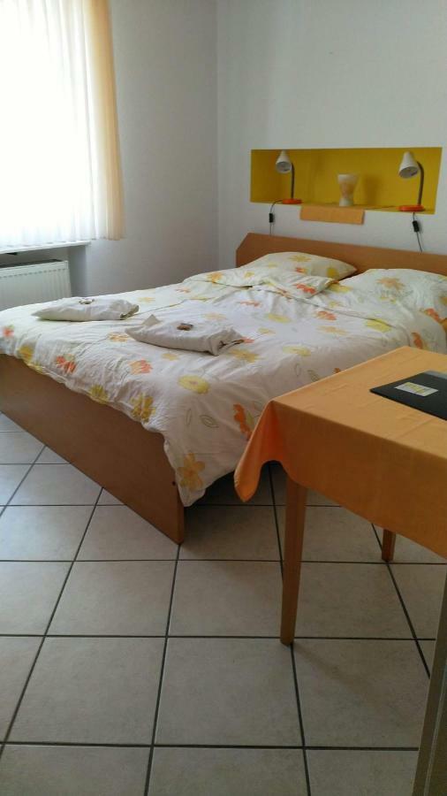 Ensdorf Gastehaus Reuten B&B 외부 사진